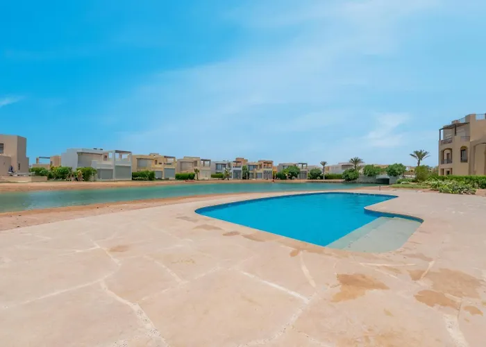 New! 2br Duplex In Tawila, Gouna Private Jacuzzi, Garden, Lagoon & Pool Hurgada