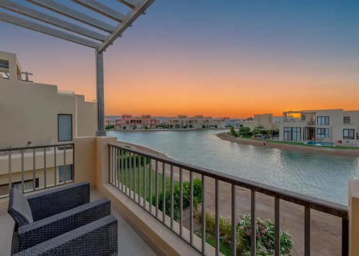 Daire New! 2br Duplex In Tawila, Gouna Private Jacuzzi, Garden, Lagoon & Pool