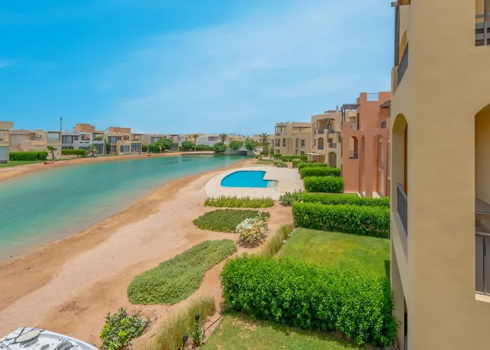 Daire New! 2br Duplex In Tawila, Gouna Private Jacuzzi, Garden, Lagoon & Pool